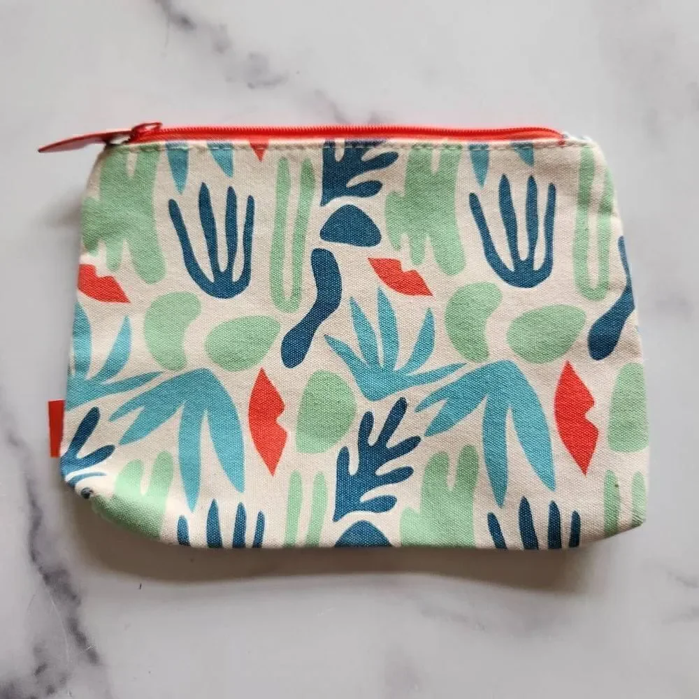 Ipsy glam bag 2021 mini cosmetic bag coral fern pattern on cloth Force of Nature